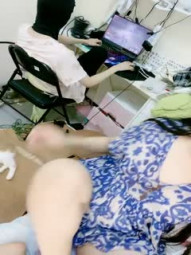 ❤️√ 【相信我可以见面】美女越来越漂亮了，馒头逼被操了3